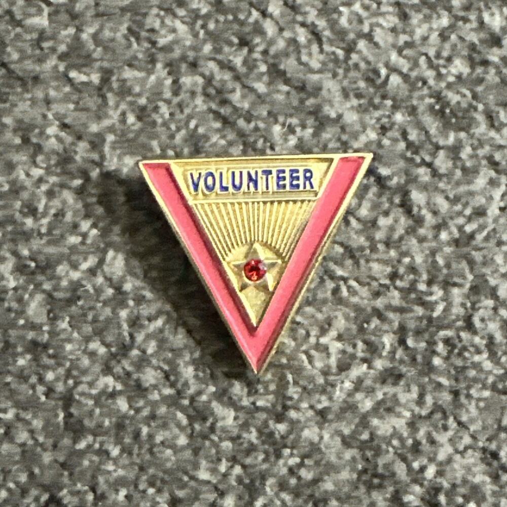 Vintage Red Triangle Volunteer Pin with stone gold military nurse medic 55